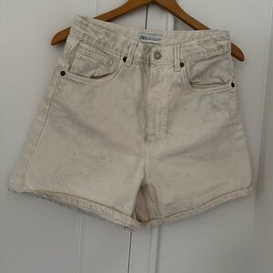 Zara Off-White Women's Jean Shorts